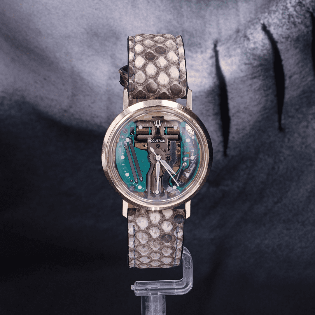 1920_1080_1_bulova-accutron01