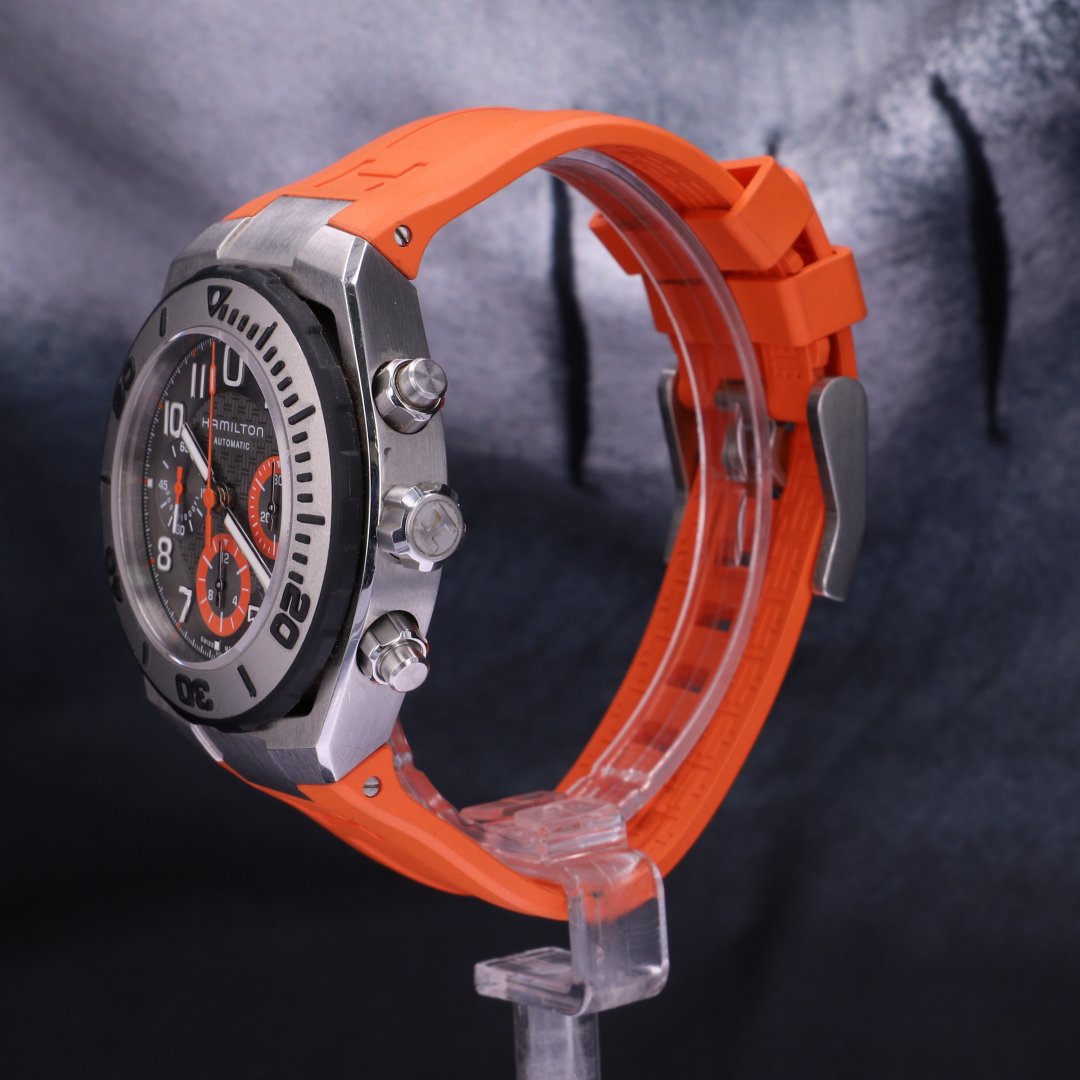 1920_1080_1_hamilton-chronograph03