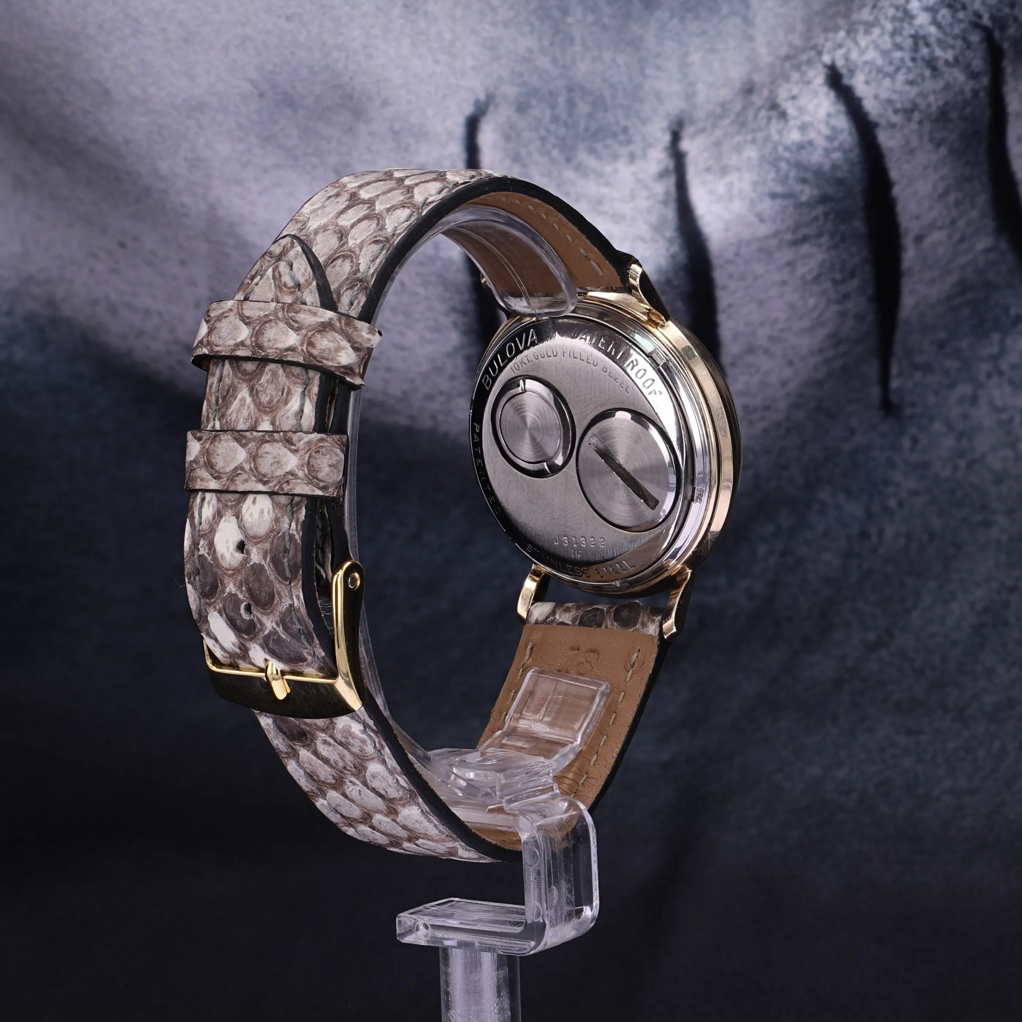 bulova accutron03_11zon